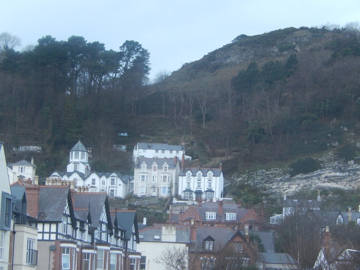 Shore To Shore Llandudno Bagian luar foto