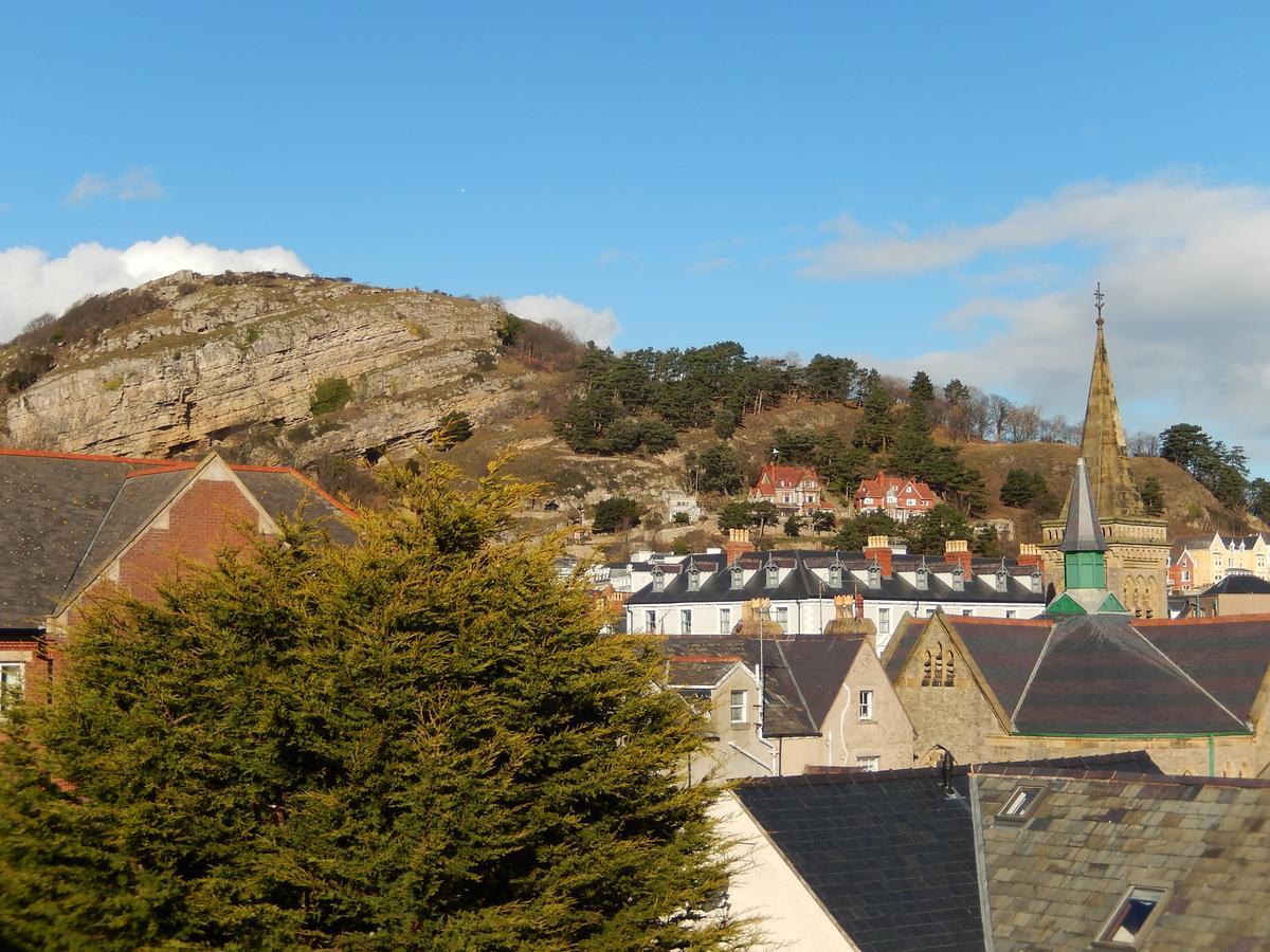 Shore To Shore Llandudno Bagian luar foto